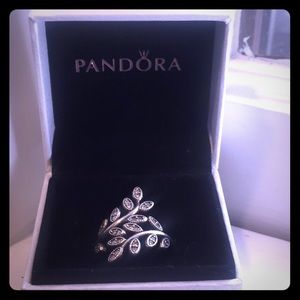 Pandora Ring